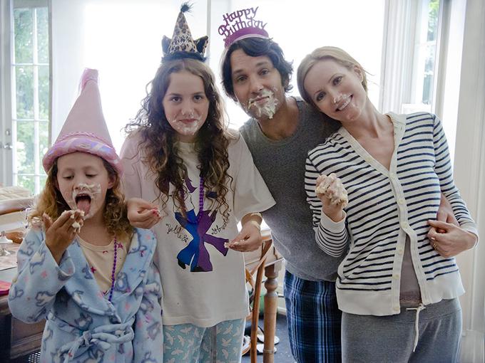 Portret ameriške družine, ki nastopa v filmu v osrednji vlogi.
 | Foto: 