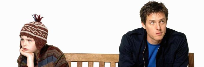 Hvaljena priredba istoimenskega romana Nicka Hornbyja govori o nedoraslem in vase zagledanem štiridesetletniku (Hugh Grant), ki živi od očetove zapuščine. Njegovo življenje se spremeni, ko v klubu samskih žensk spozna depresivno mater (Toni Collette) z osnovnošolskim sinom, ki je, v nasprotju z njim, odrasel (Nicholas Hoult). • V ponedeljek, 19. 11., ob 16. uri na TV 1000.*

 | Foto: 