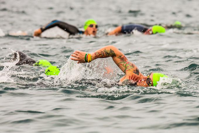 Za mnoge je 1,9 kilometra plavanja največji zalogaj ironmanske polovičke. | Foto: Grega Valančič/Sportida