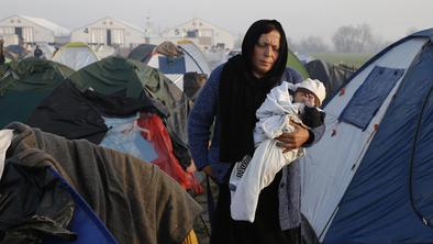Donald Tusk ekonomskim migrantom: Ne prihajajte v Evropo!