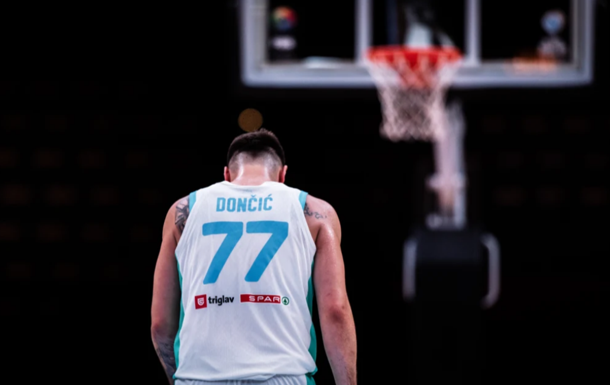Luka Dončić | Luka Dončić v torek ni bil pravi. | Foto FIBA