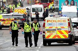 Glasgow: policija ustrelila napadalca, ki je pred tem zabodel šest oseb #foto #video