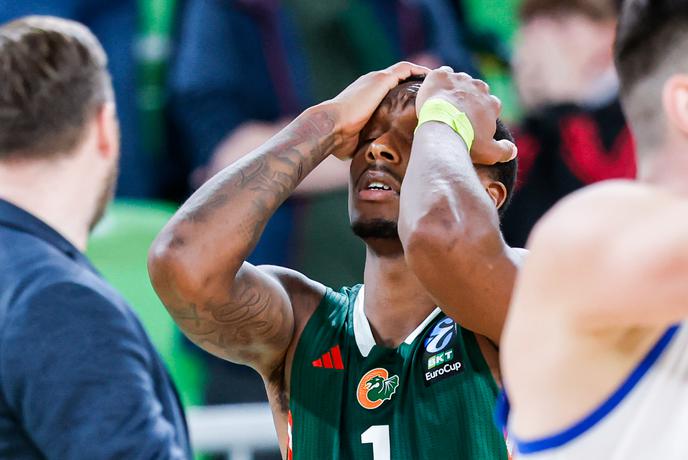 V Ljubljani so se lahko samo prijeli za glavo