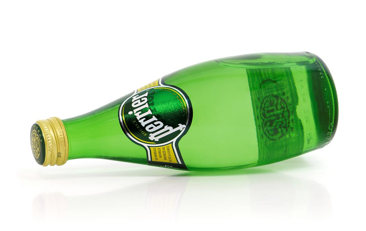 mineralna voda perrier | Nad najbolj znanega francoskega proizvajalca naravne mineralne vode Perrier se zgrinjajo temni oblaki. | Foto Shutterstock