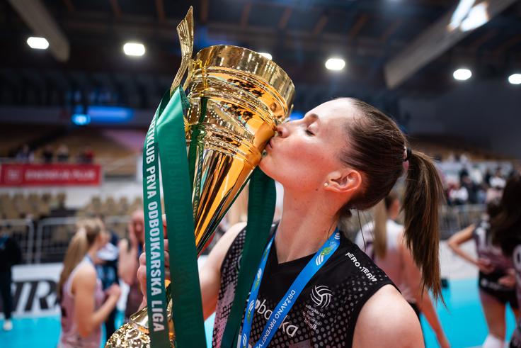 Iza Mlakar je odigrala zadnjo tekmo kariere. | Foto: Jure Banfi