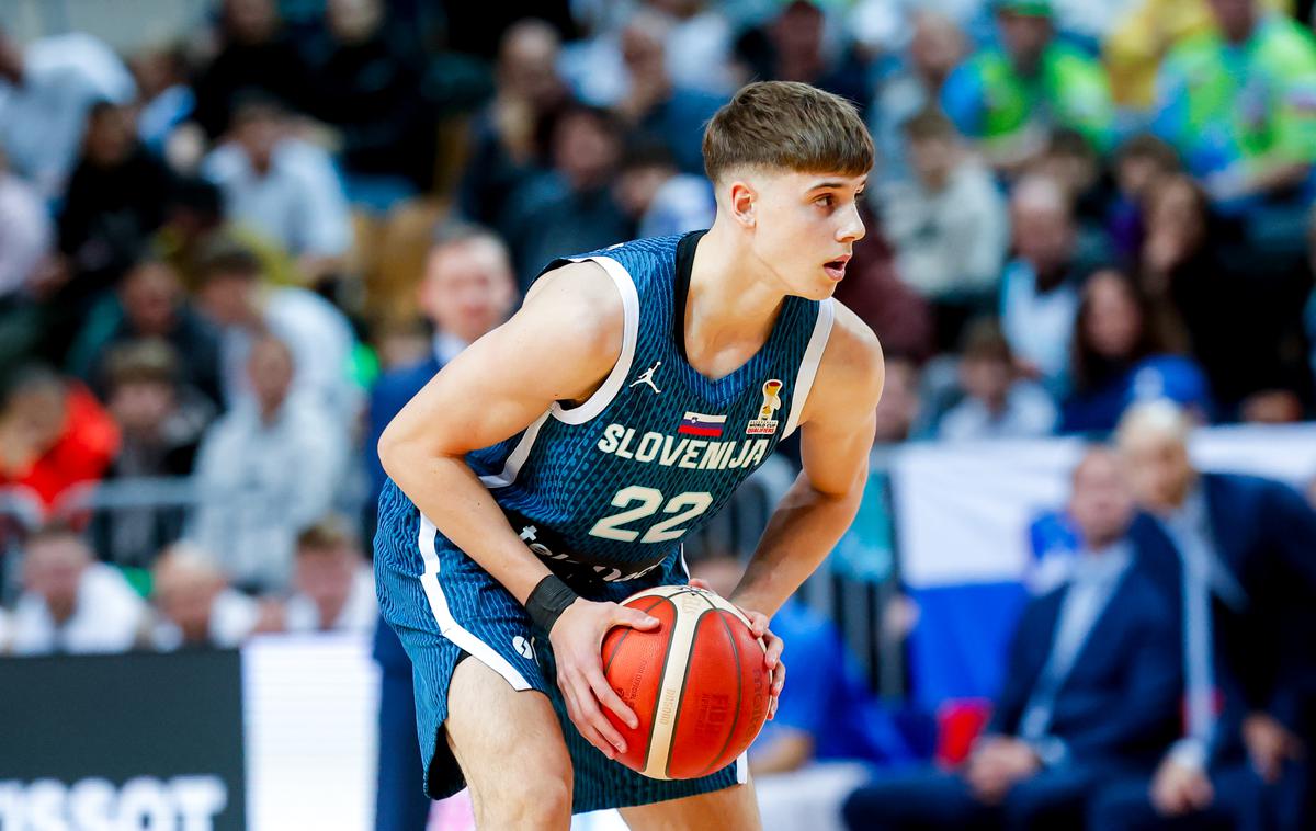 Stefan Joksimović, slovenska košarkarska reprezentanca | Foto Aleš Fevžer