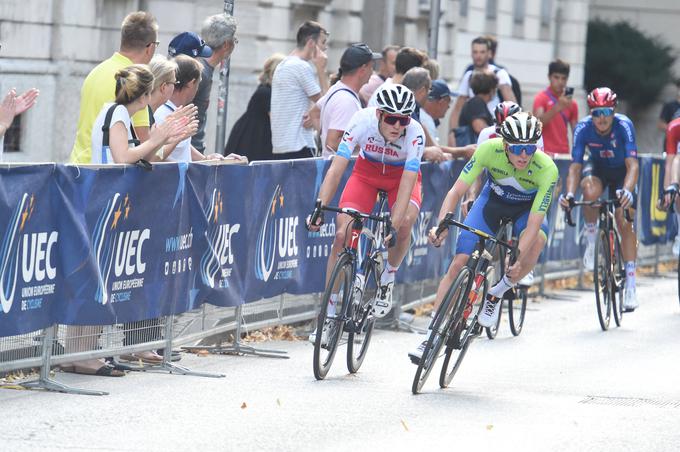 Na lanskem evropskem prvenstvu (na fotografiji s Tadejem Pogačarjem) je dirkal za Rusijo, letos bo oblekel francoski dres. | Foto: Guliverimage/Vladimir Fedorenko