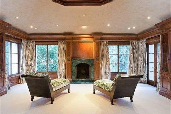 Sharon Stone prodaja hišo, v kateri ni nikoli živela