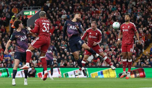 Obračun ranjenih na Anfieldu, Arsenal pri Ipswichu #vŽivo
