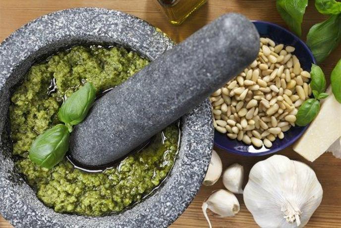 Brezmesni ponedeljek: Pesto ni le iz bazilike
