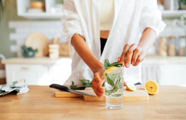 voda, meta, limona, napitek | Foto: Shutterstock