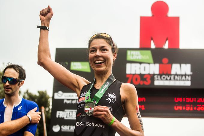 Veselja v cilju ni skrivala niti nemška triatlonka Kristina Ziemons, zmagovalka v ženski konkurenci. | Foto: Grega Valančič/Sportida