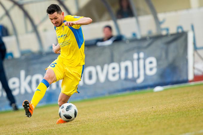 Dolgoletni nekdanji slovenski reprezentant Andraž Kirm je odigral vso tekmo. | Foto: Žiga Zupan/Sportida