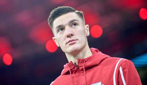 Benjamin Šeško z eno potezo sprožil številna vprašanja