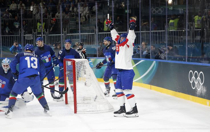 Slovaška je zmagala s 3:2. | Foto: Reuters