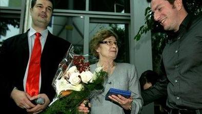 Hribarjeva: Pahor se je zarekel s predvolilno obljubo, da ne bo nikogar zamenjal