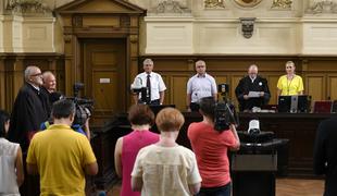Zdravnik Milošević zaradi sprejema podkupnine obsojen na pogojno zaporno kazen #video