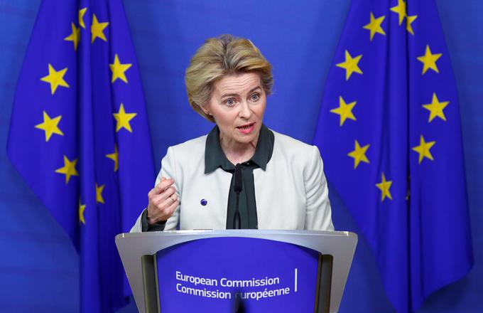 Ukrep je požel "veliko odobravanja", nobena članica se ni odzvala negativno, je dejala predsednica Evropske komisije Ursula von der Leyen. | Foto: Reuters