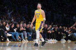 Dončić blestel, Lakersi pa prejeli bolečo zaušnico. Dallas presenetil. #video