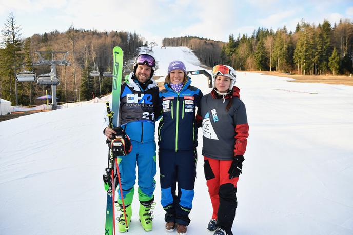 downhillka | Ilka Štuhec v družbi zmagovalcev: Klemna Cizeja in Tine Šmon