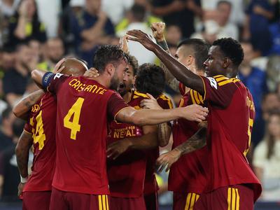 Začenja se v Benetkah, Milan v soboto na Olimpicu