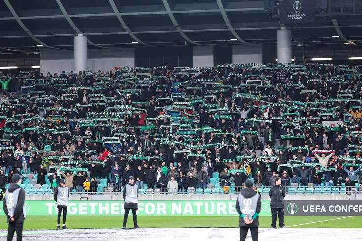 Olimpija je z novo evropsko zmago spravila v dobro voljo več kot pet tisoč navijačev, ki so prišli v Stožice. | Foto: Aleš Fevžer
