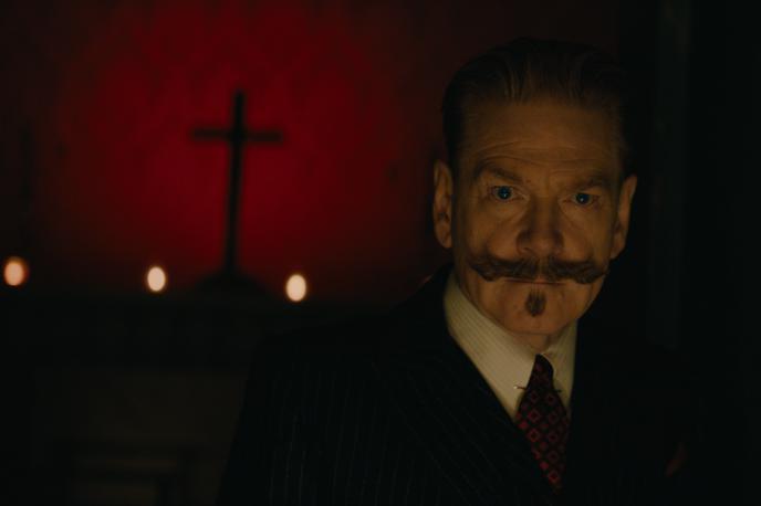 Smrt v Benetkah | Hercule Poirot ima nov primer. Kenneth Branagh se še tretjič vrača v vlogi brkatega belgijskega detektiva. | Foto Blitz Film & Video Distribution