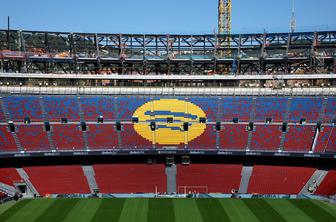 Barcelona v težavah, Camp Nou še ni pripravljen