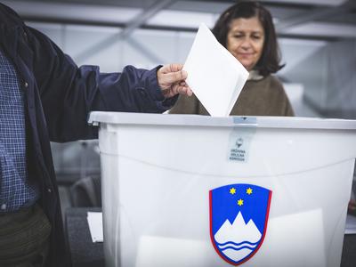 Do zdaj 80 obvestil o domnevnih kršitvah volilnega molka