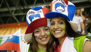 Mesto ni pomembno: Slovenci v Stožicah vedno ob 21. uri
