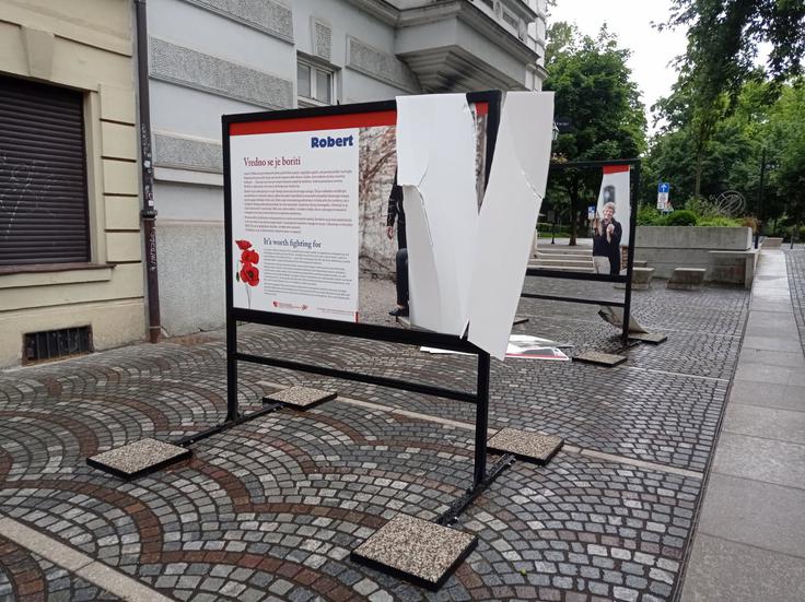 plakati vandali Gallusovo nabrežje | Foto: Bralec