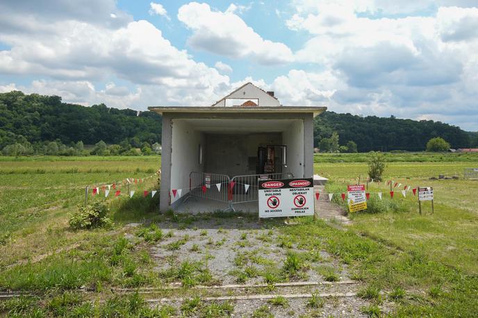 Pridobivanje litija Srbija | Prebivalci Gornjih Nedeljic se že leta borijo proti geološkim raziskavam podjetja Rio Tinto, ki namerava v njihovi vasi odpreti rudnik litija. | Foto Pixsell