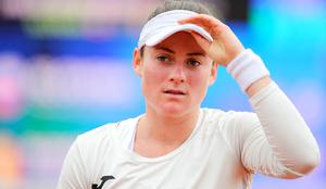 Zidanškova po hudem boju izgubila z Američanko, Medvedjev in Cicipas v polfinalu