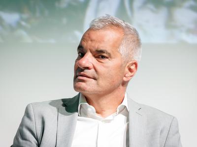 Arsenovič o kandidaturi še molči, vse več imen drugih možnih