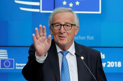 Juncker zaradi nujne operacije skrajšal počitnice