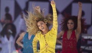 Beyoncé z videospotom za pesem 1+1
