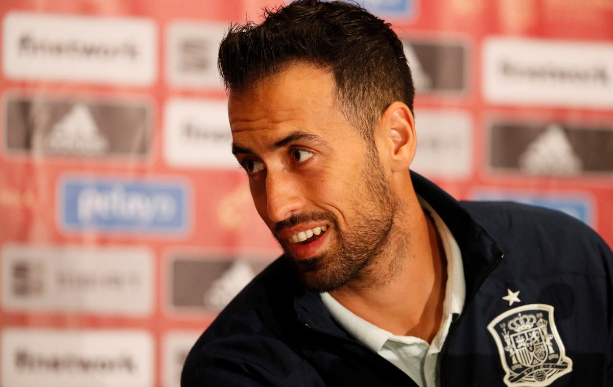 Sergio Busquets | Sergio Busquets je ob odsotnosti Sergia Ramosa kapetan španske reprezentance. | Foto Reuters