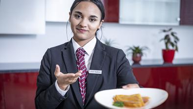 Pomanjkanje kadra: zdaj je pravi čas za poklicno izobrazbo