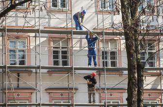 Do 30 tisoč evrov kazni za neplačevanje prispevkov zaposlenim
