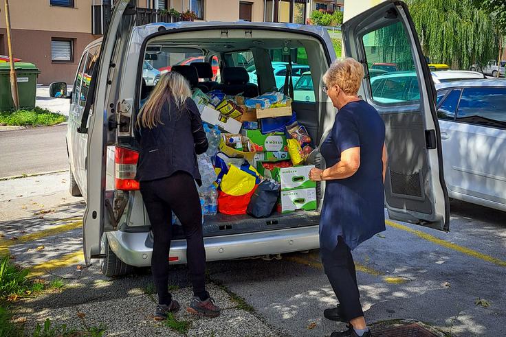 Zgornjesavinjsko medobčinsko društvo invalidov Mozirje, ki deluje na območju občin: Mozirje, Gornji Grad, Ljubno, Luče, Nazarje, Rečica ob Savinji in Solčava, je takoj priskočilo na pomoč prizadetim v poplavah.
 | Foto: Zveza delovnih invalidov Slovenije (ZDIS)
