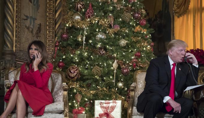 Donald in Melania Trump v Mar-a-Lagu na božični večer leta 2017. | Foto: Guliverimage