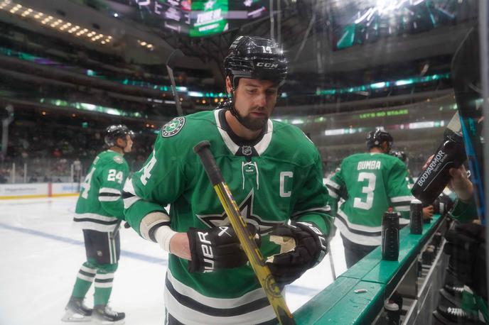 Jamie Benn | Jamie Benn bo zaradi poškodbe izpustil začetek sezone. | Foto Guliverimage