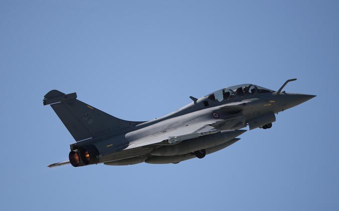 Pakistan je dokazano sestrelil vsaj eno francosko letalo rafale, trdijo pa, da so doslej uničili tri taka letala. | Foto: Guliverimage