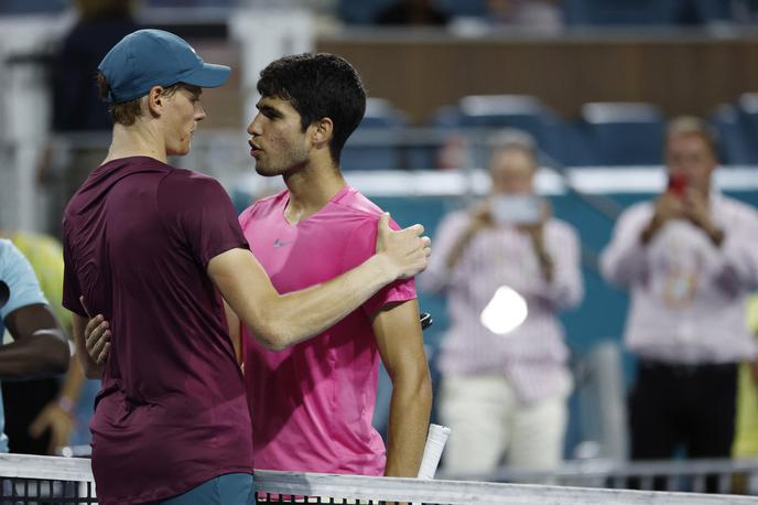 Jannik Sinner, Carlos Alcaraz | Foto Reuters