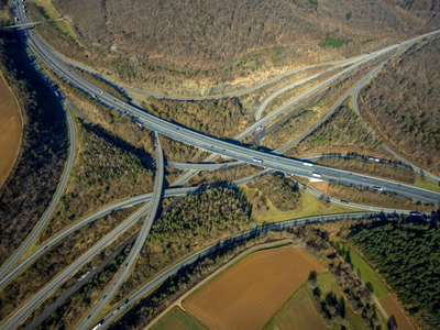 Nemci gradijo avtocestne šestpasovnice, poslavlja se eno najbolj posebnih križišč