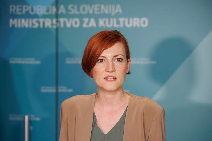 Asta Vrečko | V NSi so interpelacijo zoper kulturno ministrico Asto Vrečko napovedali že novembra.  | Foto STA
