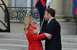 Nerodno srečanje Emmanuela Macrona in Giorgie Meloni #video