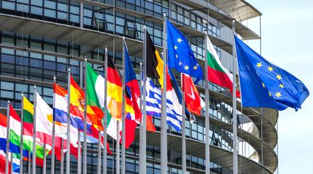 Za odstopanje od proračunskih pravil EU za potrebe obrambe za zdaj zaprosilo pet članic