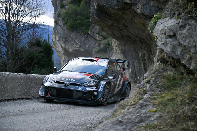 reli Monte Carlo Sebastien Ogier Toyota | Sebastien Ogier je samo še tri brzince oddaljen od 10. zmage na reliju Monte Carlo. | Foto Guliverimage