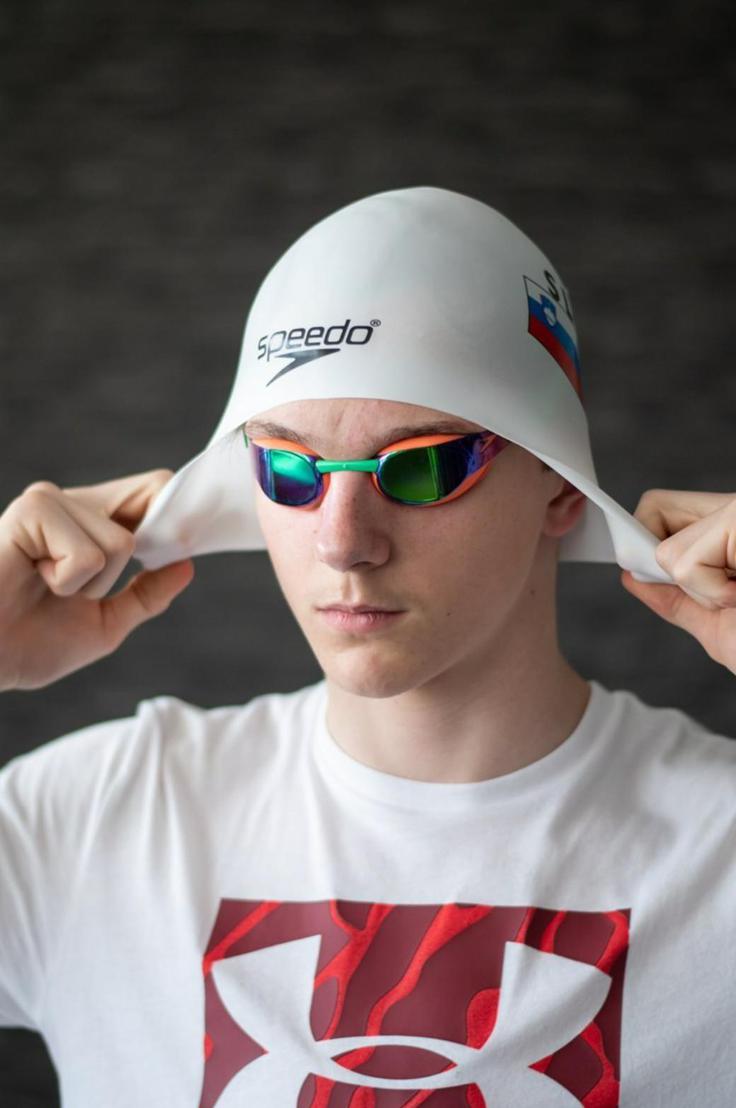 Bor Vran Benkovič je postavil nove kadetske in mladinske rekorde na 100 in 200 m mešano ter 100 in 200 m prosto.  | Foto: osebni arhiv/Lana Kokl